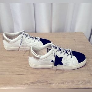 Vintage Havana Gadol - Black Sneakers • 7.5